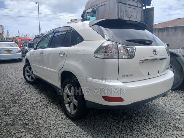 Toyota Harrier 2.4 2007 White