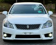 Toyota Crown 2011 White for sale