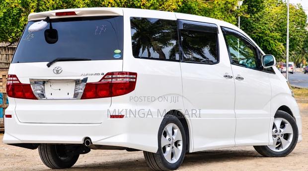 Toyota Alphard 2007 White