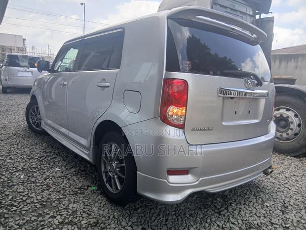 Toyota Corolla Rumion Hatchback 1.5 FWD 2008 Silver