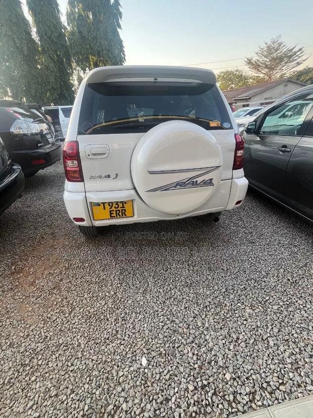 Toyota RAV4 1.8 2005 White