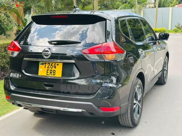 Nissan X-Trail 2.0 Petrol AWD 2017 Black