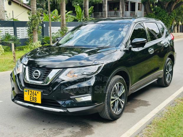 Nissan X-Trail 2.0 Petrol AWD 2017 Black