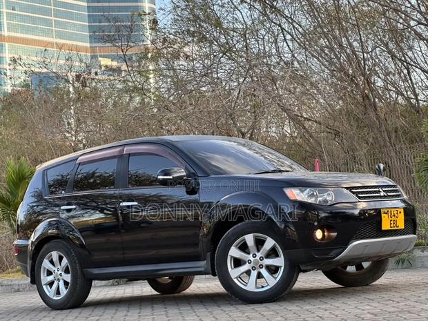 Mitsubishi Outlander 2011 Black