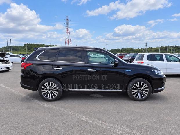 Mitsubishi Outlander 2016 Black