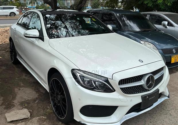 Mercedes-Benz C200 2016 White