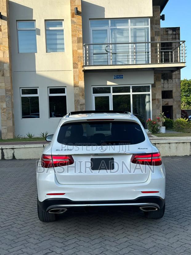 Mercedes-Benz GLC-Class 2016 Off white