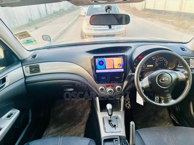 Subaru Forester 2010 Silver