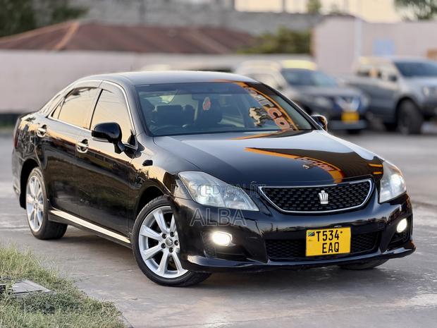 Toyota Crown 2009 Black