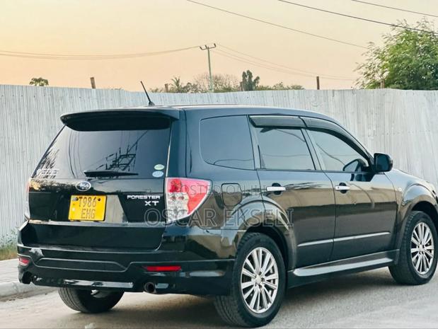 Subaru Forester 2010 Black
