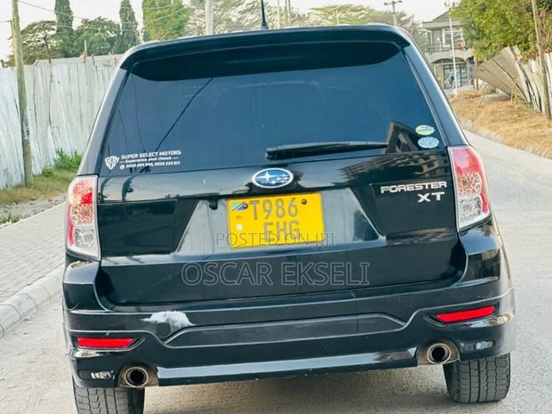 Subaru Forester 2010 Black