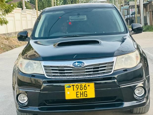 Subaru Forester 2010 Black