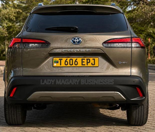 Toyota Corolla Cross 2025 Beige