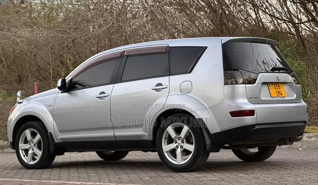 Mitsubishi Outlander 2006 Silver