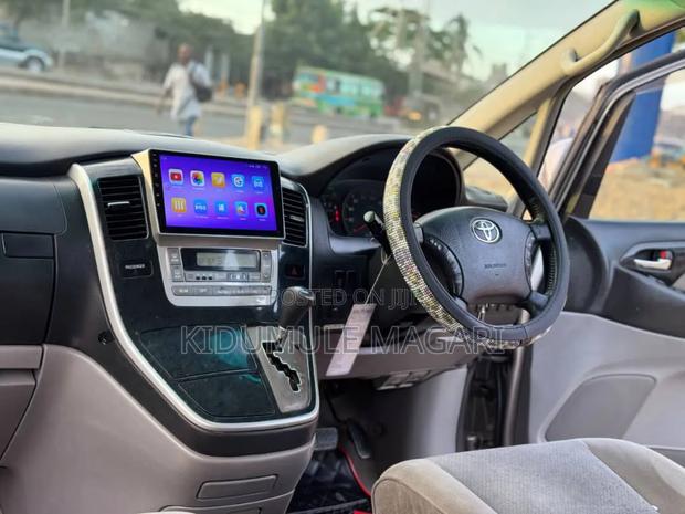 Toyota Alphard 2005 Gray