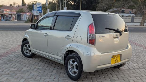 Toyota Passo 1.3 FWD 2004 Silver