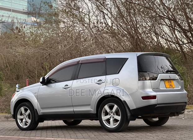 Mitsubishi Outlander 2006 Silver
