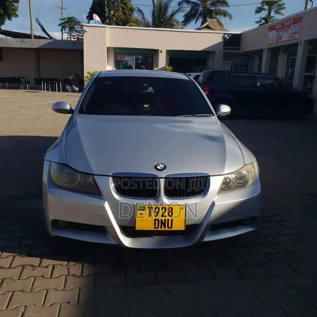 BMW 3 Series 325i RWD 2006 Silver
