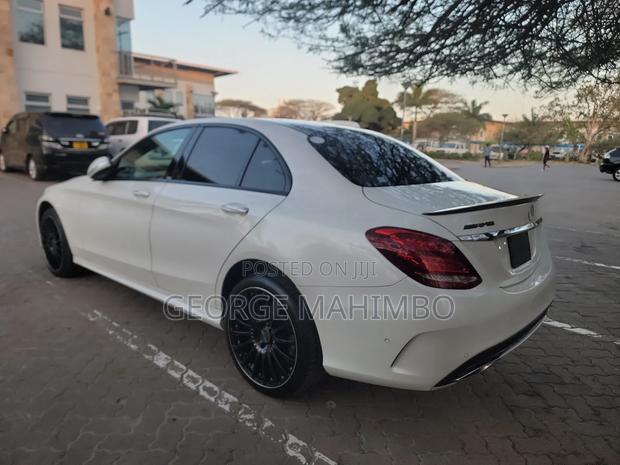 Mercedes-Benz C-Class 2014 White