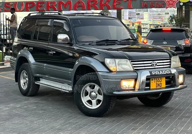 Toyota Land Cruiser Prado 2001 Black