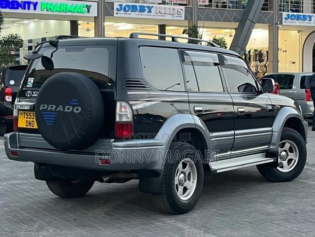 Toyota Land Cruiser Prado 2001 Black