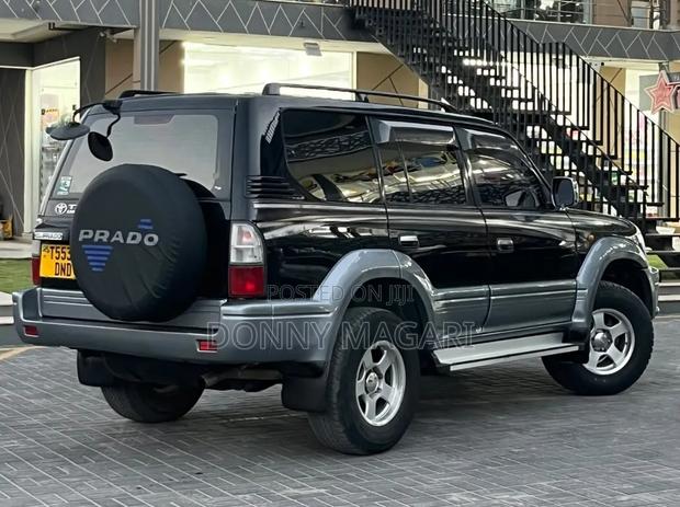Toyota Land Cruiser Prado 2001 Black