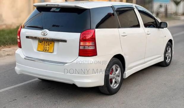 Toyota Wish 2006 White
