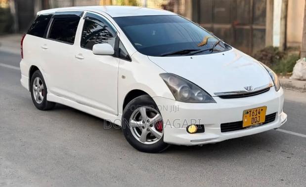 Toyota Wish 2006 White