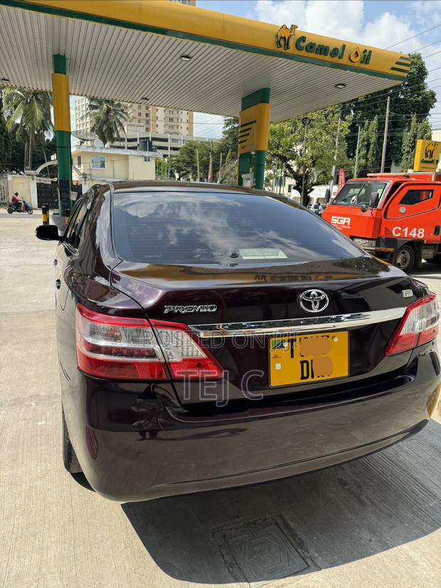 Toyota Premio 1.5 FWD 2012 Maroon