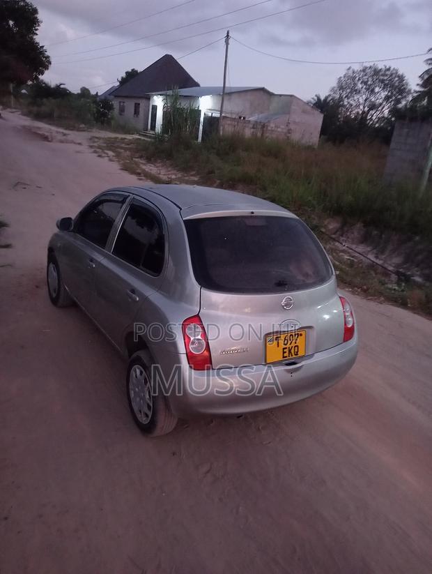 Nissan March 1.5 FWD 2009 Gray