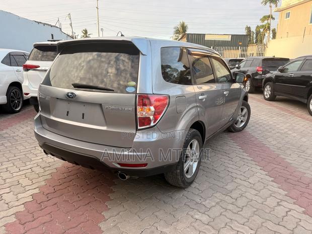 Subaru Forester 2.0D XC 2011 Silver
