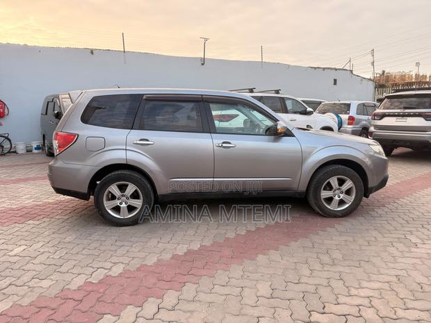 Subaru Forester 2.0D XC 2011 Silver
