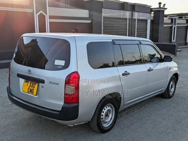 Toyota Probox 2005 Silver