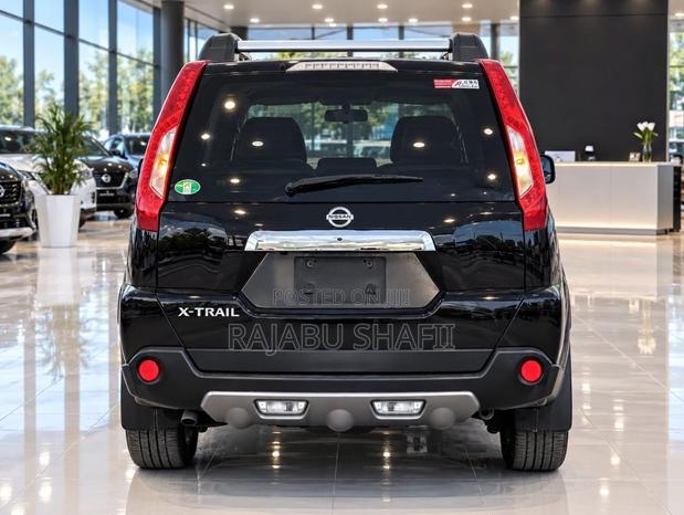 Nissan X-Trail 2.0 Petrol AWD 2013 Black