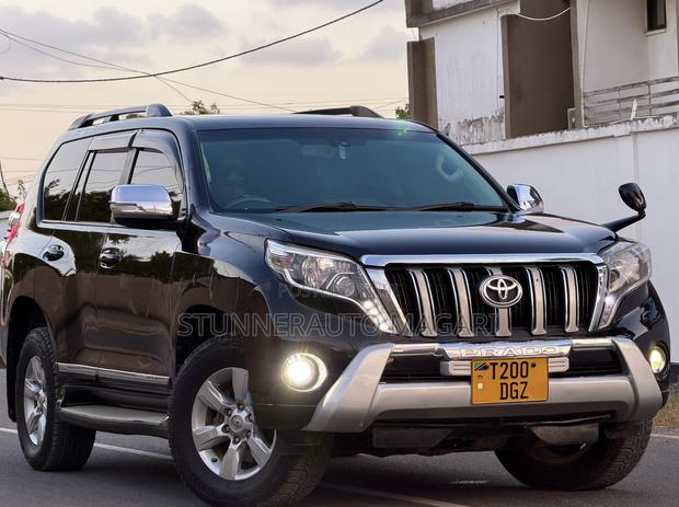 Toyota Land Cruiser Prado 2015 Black