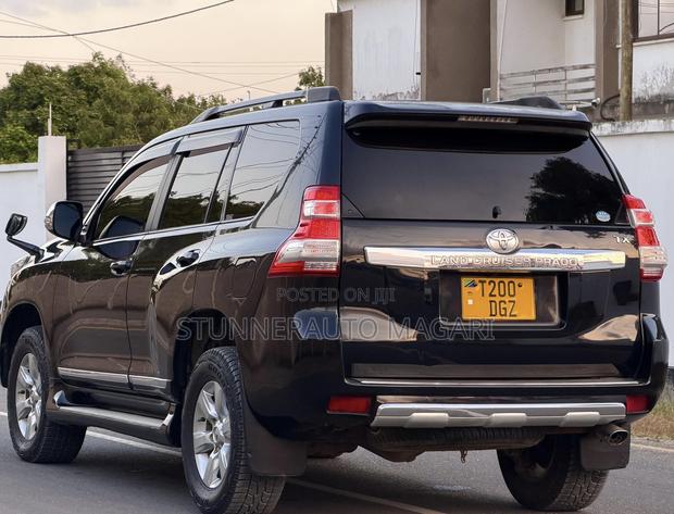 Toyota Land Cruiser Prado 2015 Black