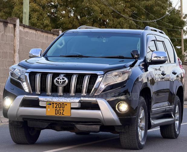 Toyota Land Cruiser Prado 2015 Black