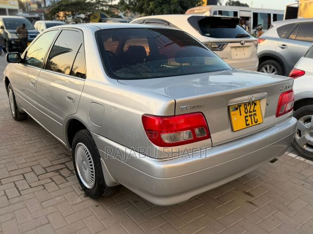 Toyota Carina 1.5 FWD Sedan 2001 Silver
