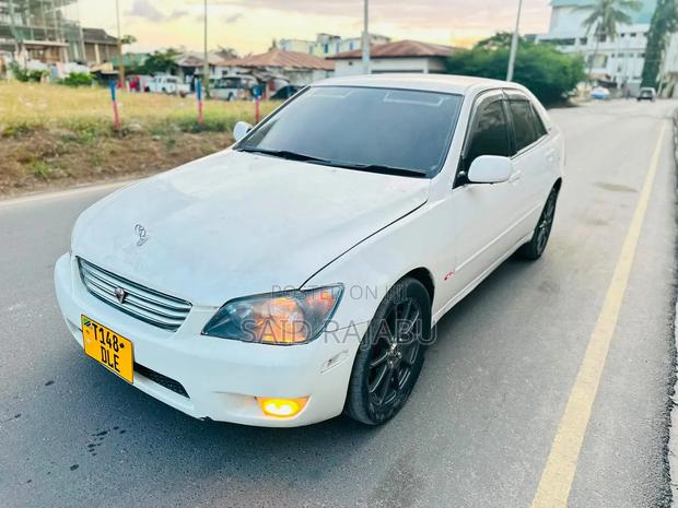 Toyota Altezza 2004 White