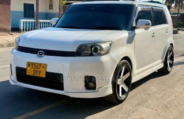 Toyota Corolla Rumion 2008 White