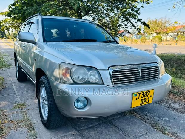 Toyota Kluger 2006 Silver