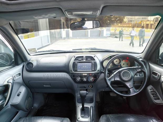 Toyota RAV4 2008 Green