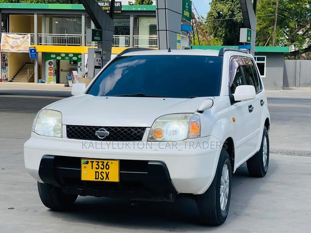 Nissan X-Trail 2005 White