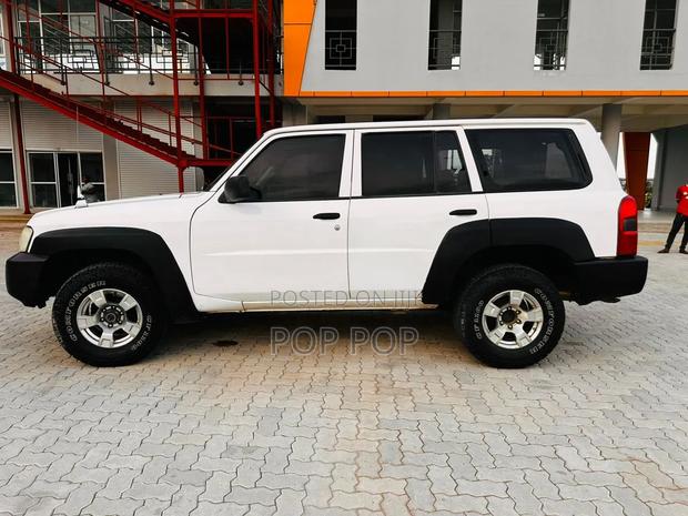 Nissan Patrol 3.0 GRX 2008 White