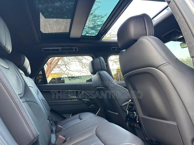 Land Rover Range Rover Sport 2025 Gray