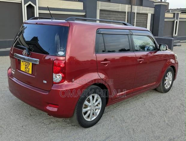 Toyota Corolla Rumion 2008 Red