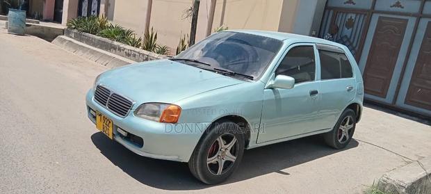 Toyota Starlet 2001 Blue