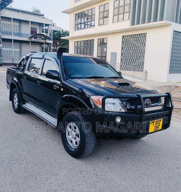 Toyota Hilux 2.5 D-4D Double Cab 2008 Black