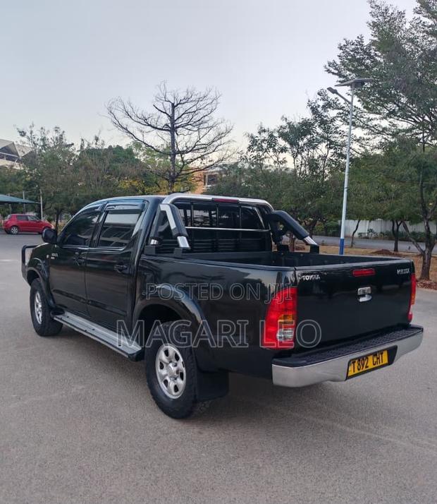 Toyota Hilux 2.5 D-4D 2008 Black
