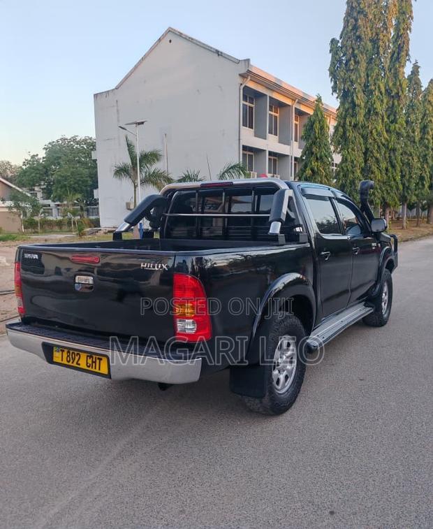 Toyota Hilux 2.5 D-4D 2008 Black